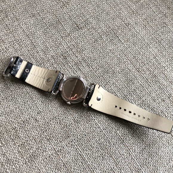 Marc Jacobs Watch - Picture 4 of 8